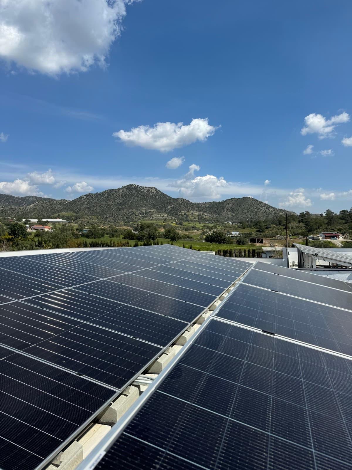 30 kWp Solar + 63 kWh Battery